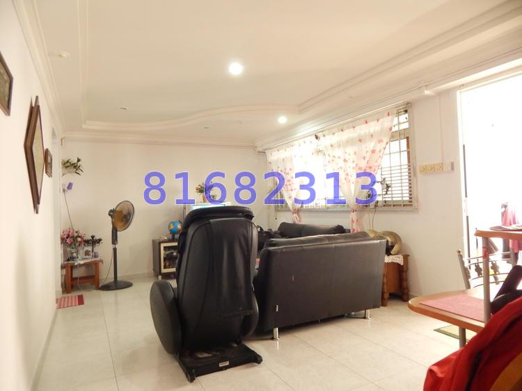 Yishun Street 71 thumbnail photo